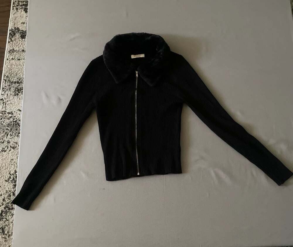 No Comment Women's Ribbed Zip-Up Cardigan with Faux Fur Collar